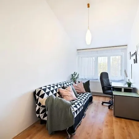 فندق House 3 Bedrooms View Of Castle's Monastery 3*