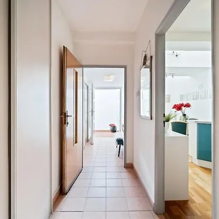 House 3 Bedrooms View Of Castle's Monastery Prague